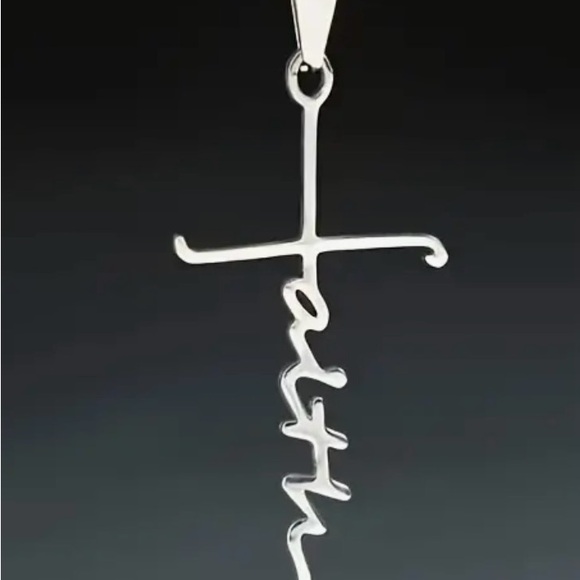 FAITH NECKLACE - Picture 3 of 4